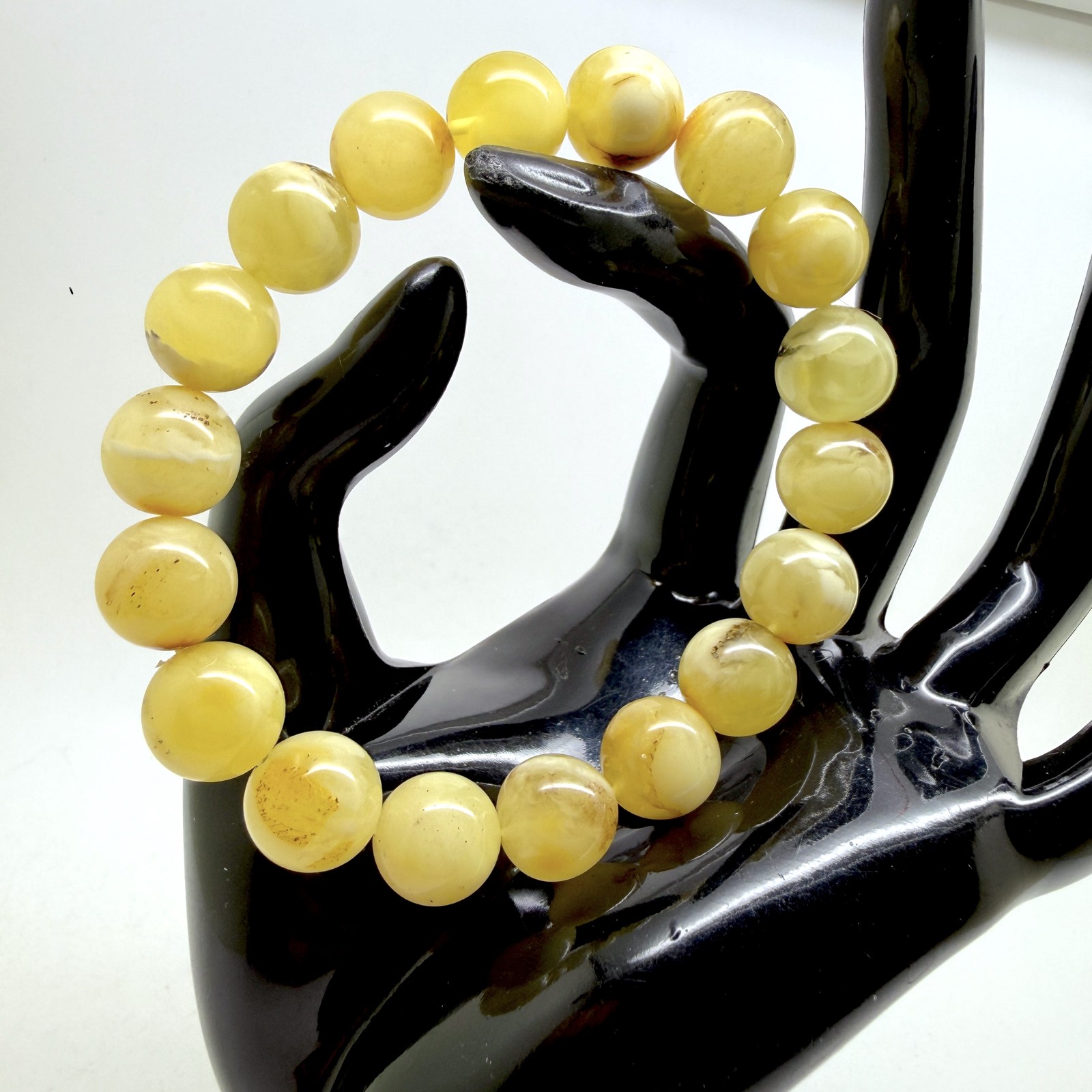 Unique honey Whole Stone natural Amber Bracelet 13 Beads 11.5mm 15.87g
