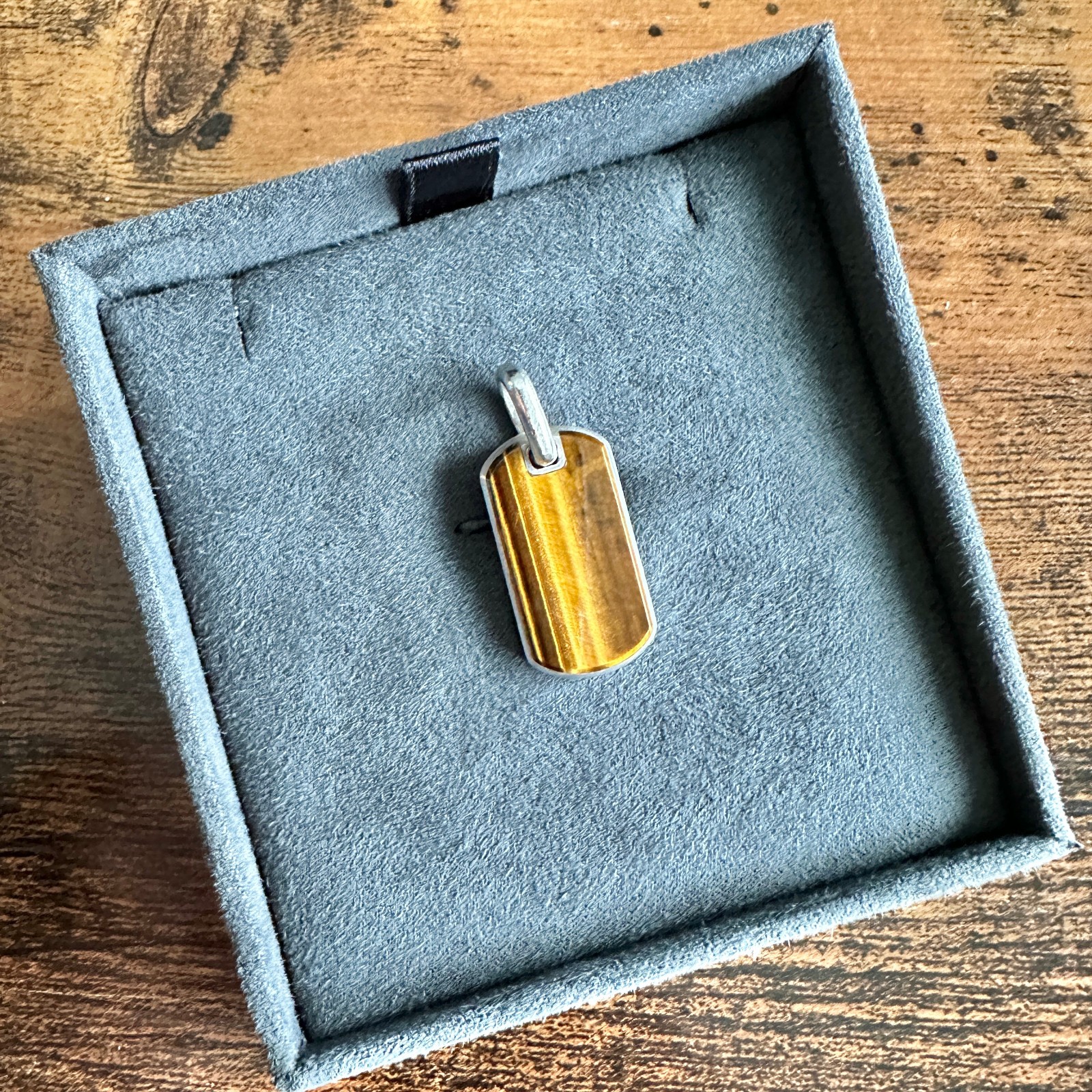 David Yurman Chevron Dog Tag Pendant w/ Tiger’s Eye – 27mm – FREE SHIPPING