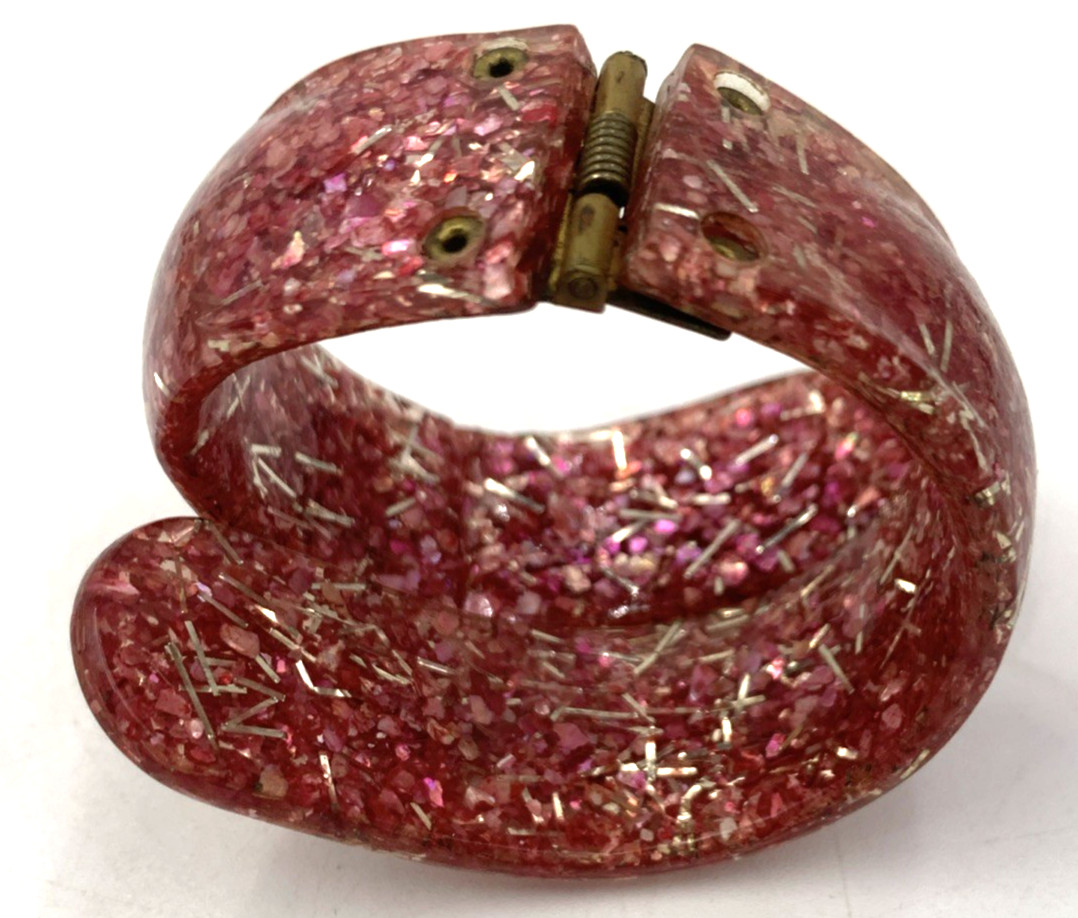 VTG Silver & Pink Glitter Confetti Lucite Clamper Hinged Wide Bangle Bracelet
