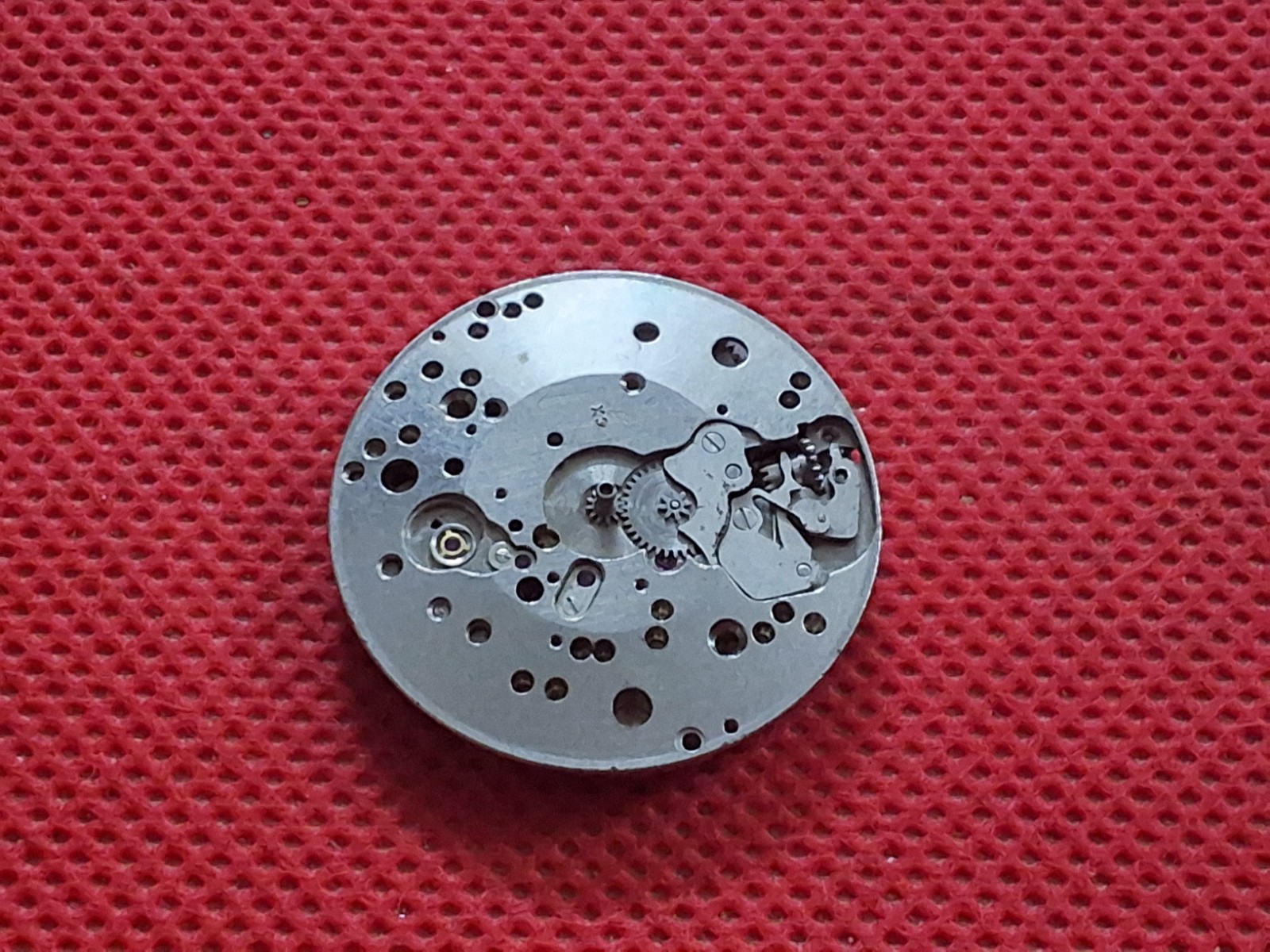 Vintage CAMY 21 Jewels Manual Wind Wrist Watch Running Movements Swiss Made.