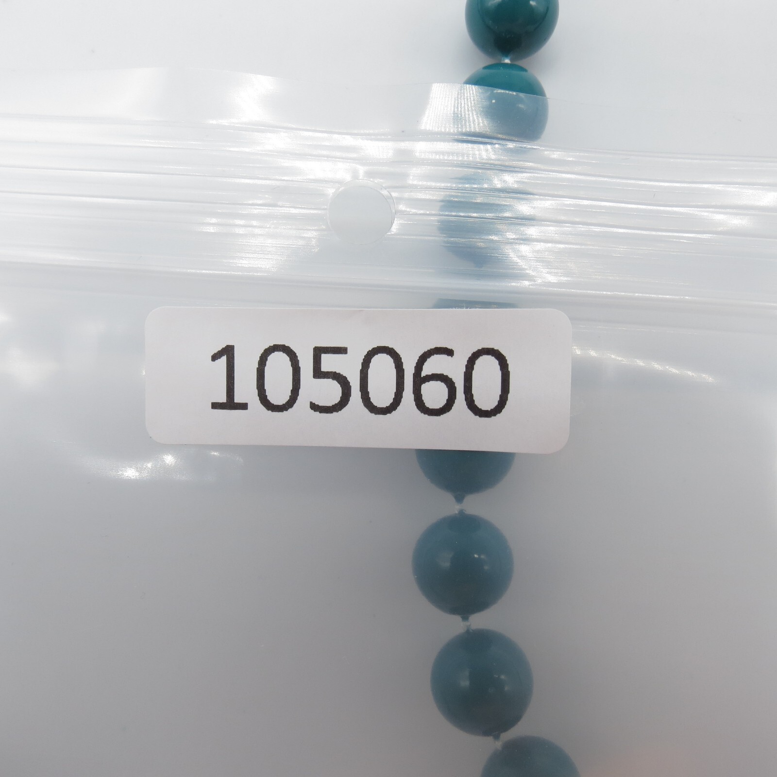 Lightweight Green Bead Necklace Boho Simple Everyday Wear 18″