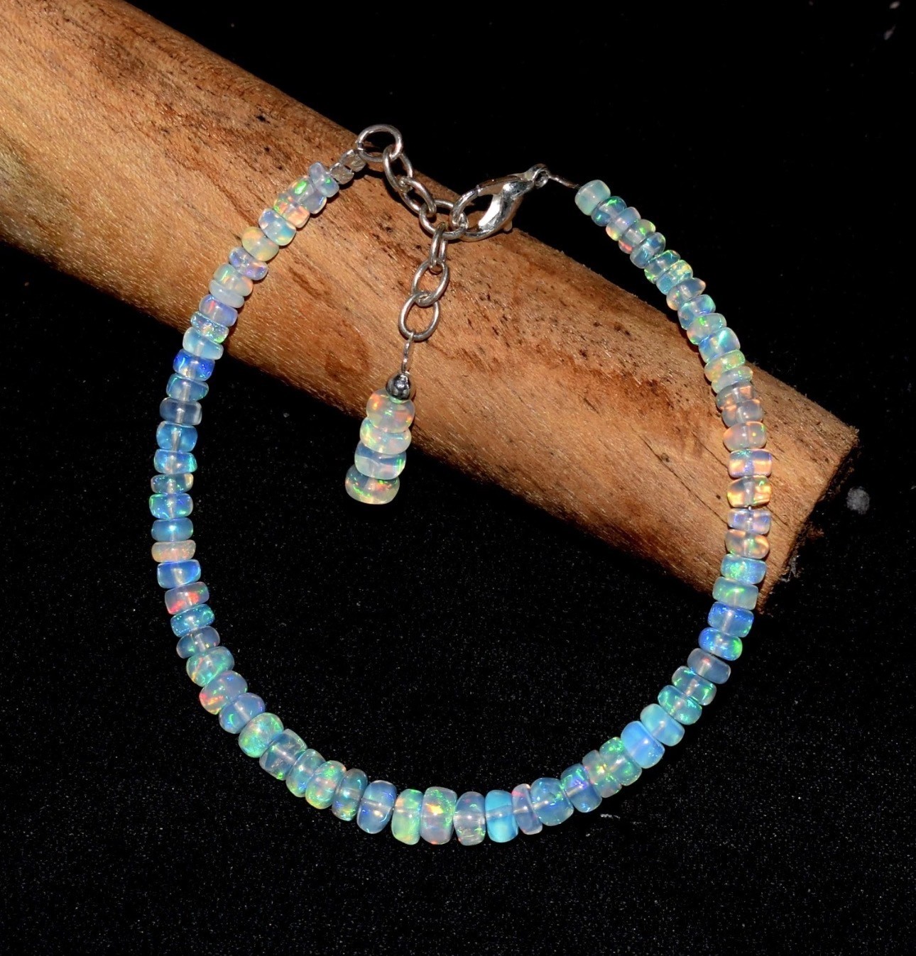 AAA Natural Ethiopian Opal Welo Fire Opal Gemstone Beads 7.5″ Bracelet