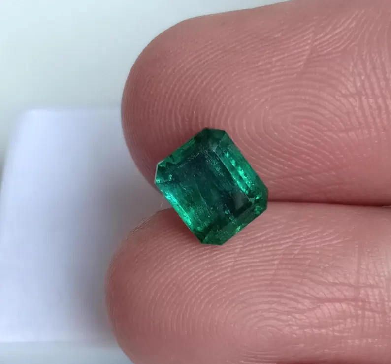 Fine Quality Zambia Emerald Octagon Faceted Certified Loose Stone 1.88 Ct