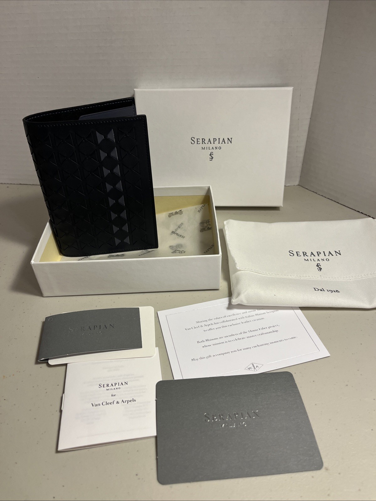 Van Cleef & Arpels Serapian Milano Black Leather Passport Cover MADE IN ITALY
