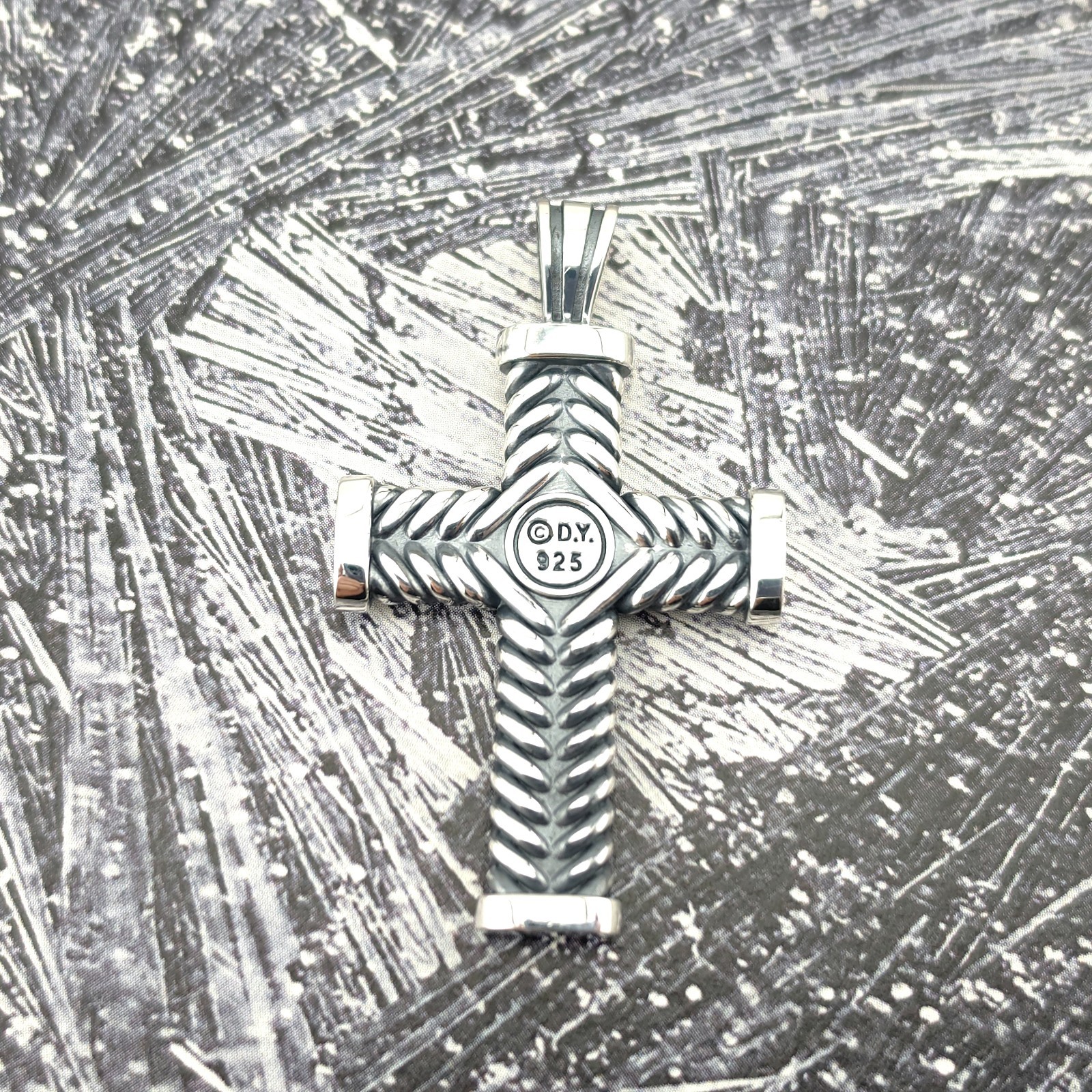 David Yurman Sterling Silver 925 Classic Cable LARGE Chevron Cross Pendant