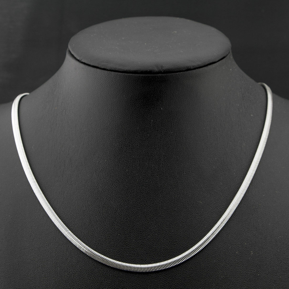 Solid 18K White Gold Filled TARNISH-FREE 5mm Wide Herringbone Chain Necklace T14
