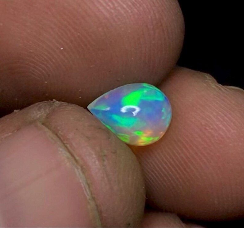 8.5×6.5×4.5 mm Natural Welo Ethiopian Opal Cabochon Loose GemstoneNS-183