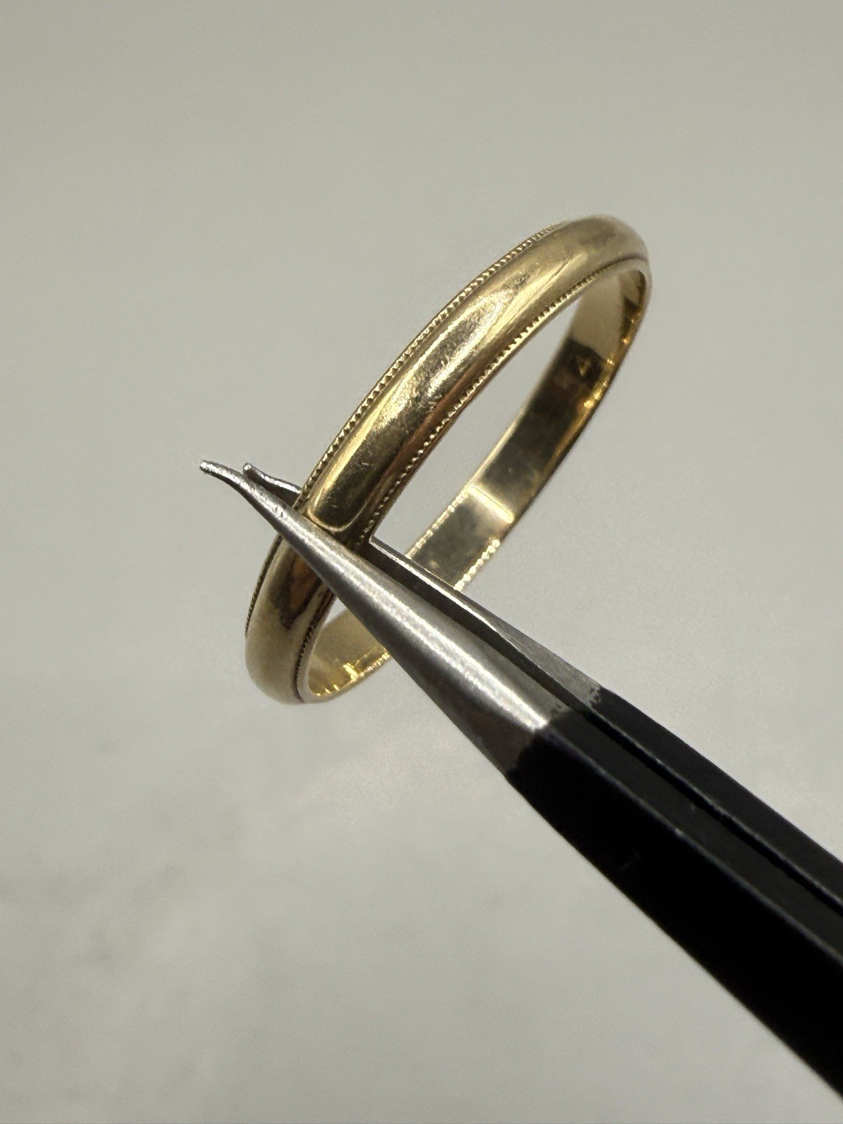 VTG 14k 585 Yellow Gold Milgrain Simple Band Ring Size 6 2.4mm