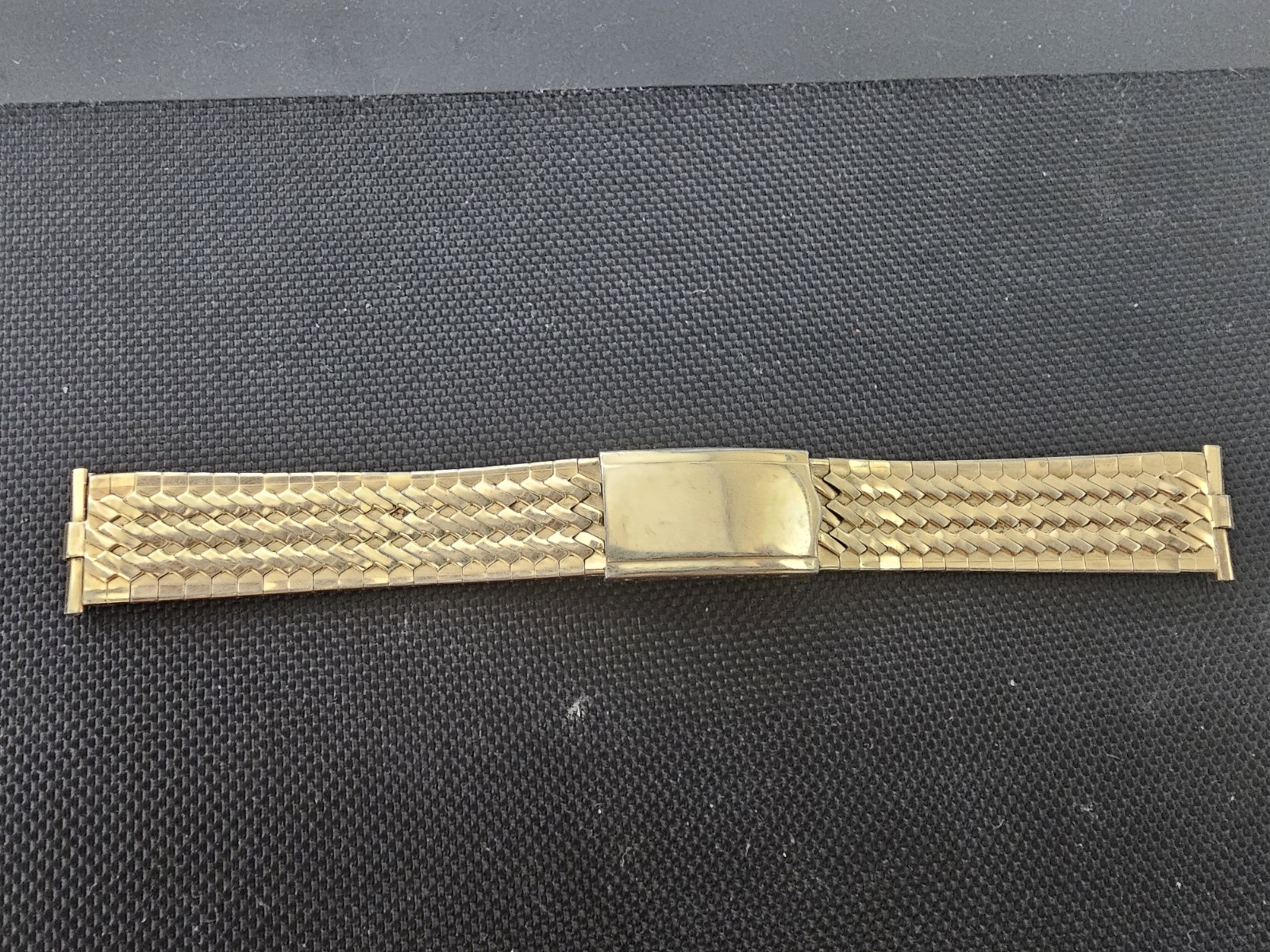 Vintage 19mm 18mm JB Champion 10k Yellow Gold-Filled Straight Ends Bracelet