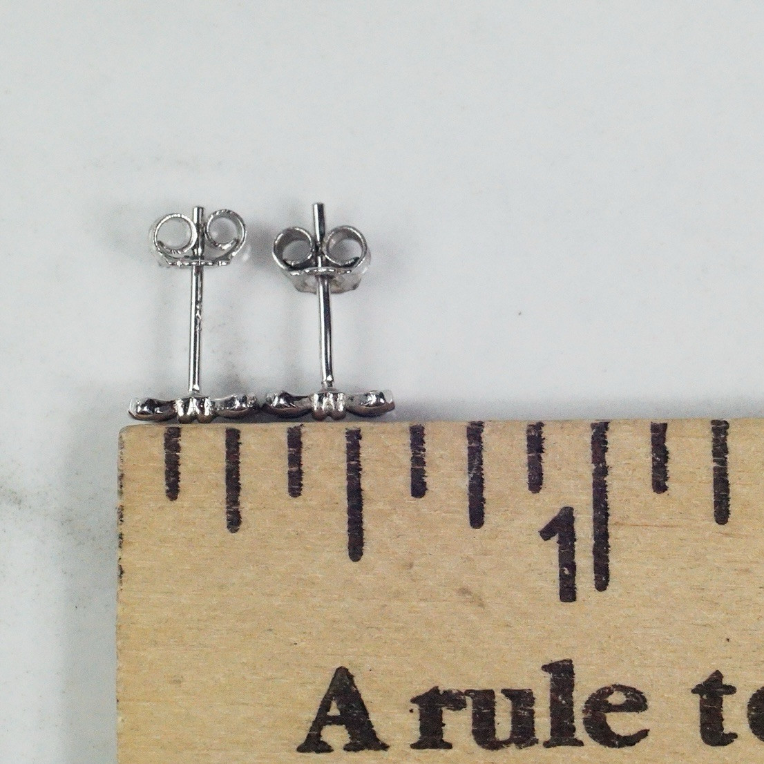 Sterling Silver Bowtie Post Stud Earrings 4.5 mm x 7 mm 0.65 g