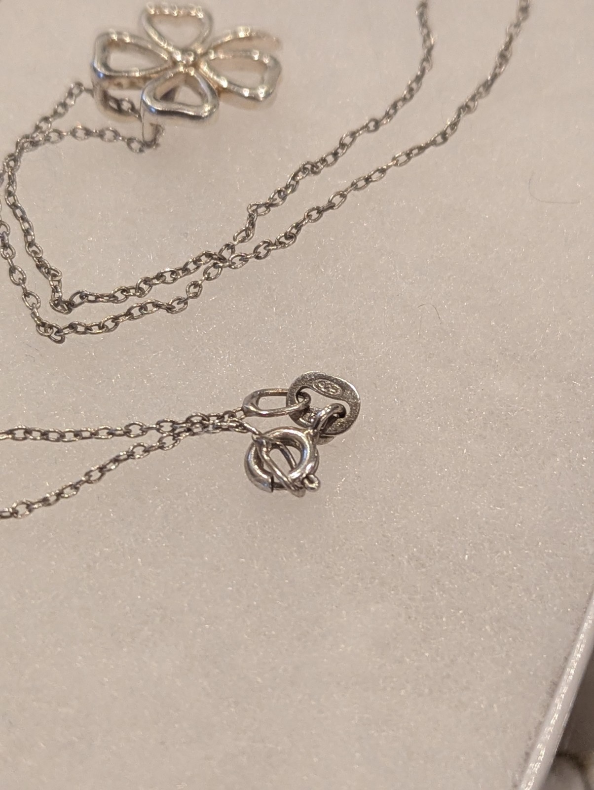 925 Sterling Silver Four Leaf Heart Clover Pendant & 18″ Cable Chain Necklace