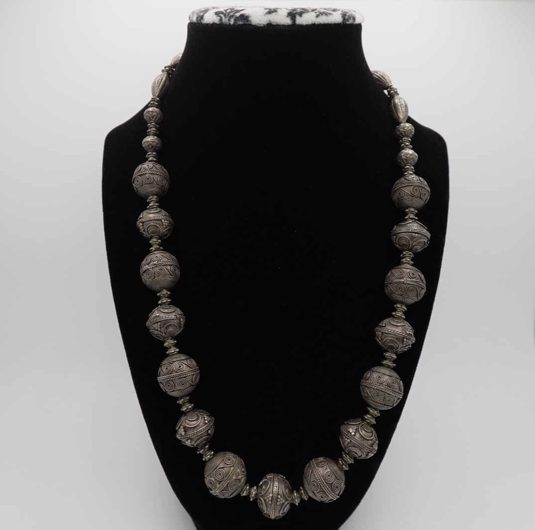 Sterling silver Necklace Stamped 925 Unknown origins weight 80grams