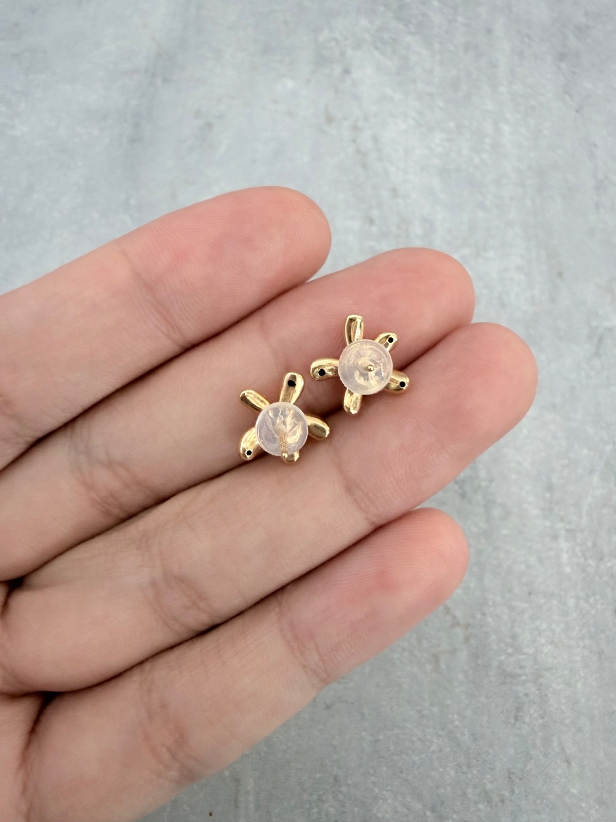 18ct Yellow Gold Lucky Daisy Flower Stud Earrings 10mm Hallmarked AU750 Pair