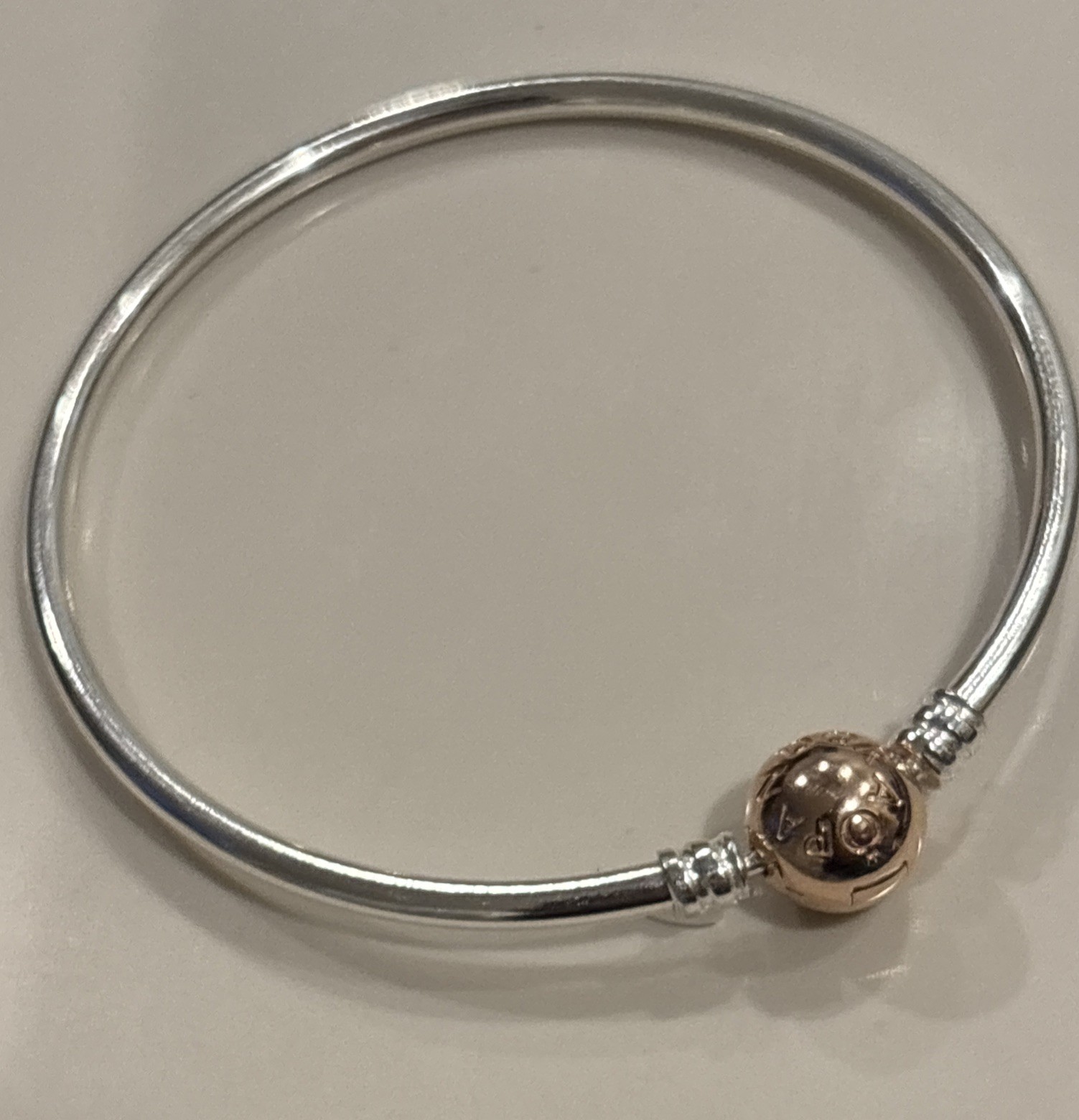 PANDORA moments Ster Silver & 14K Rose Gold Plated Bangle Bracelet 580713 7.5”
