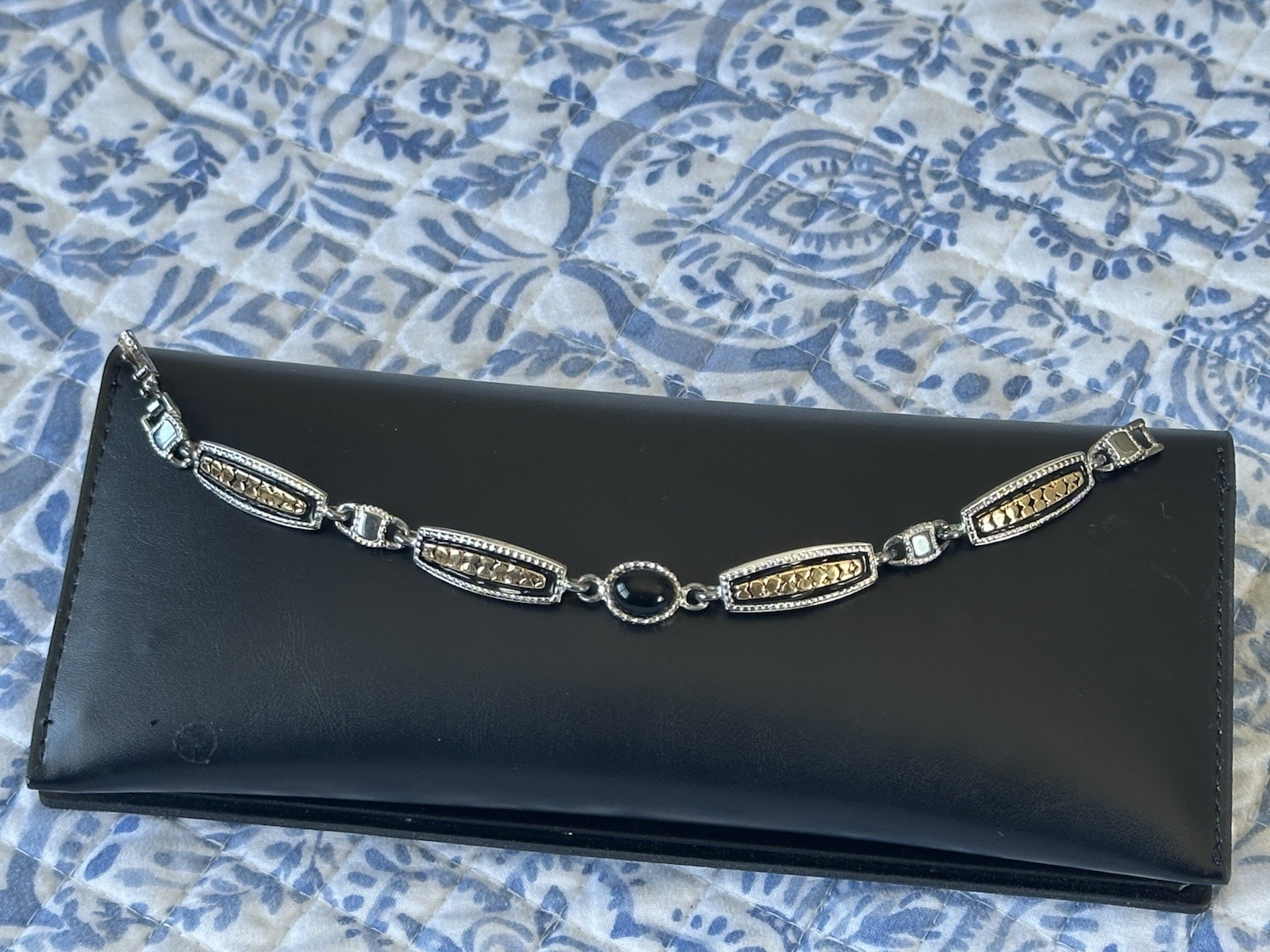 Vintage Black And Gold Premier Design Bracelet 7.5” Classy