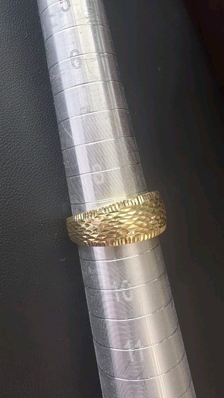 RL Italy 10k Solid Yellow Gold Textured Large Band Ring Size 9