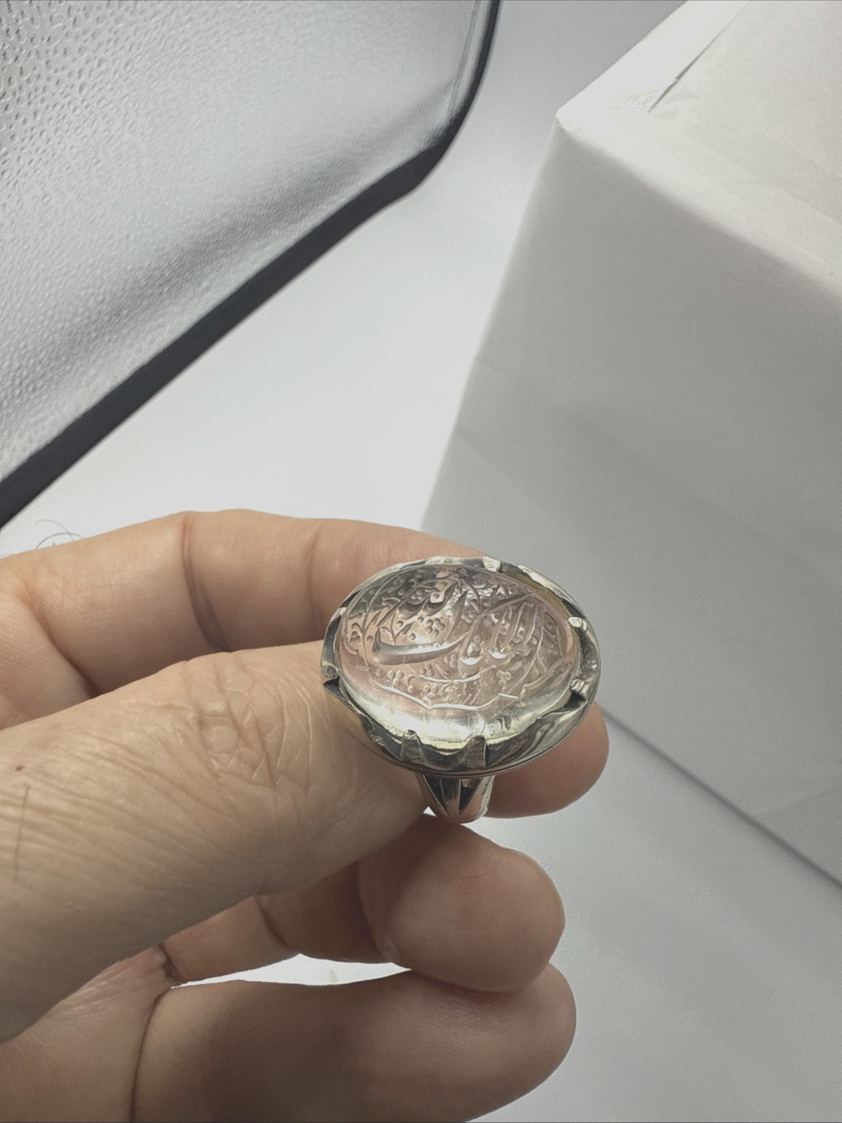 HAND ENGRAVED MEN’S RING مُلكُ الله ON A DOUR NAJAF نقش يدوي على النجف