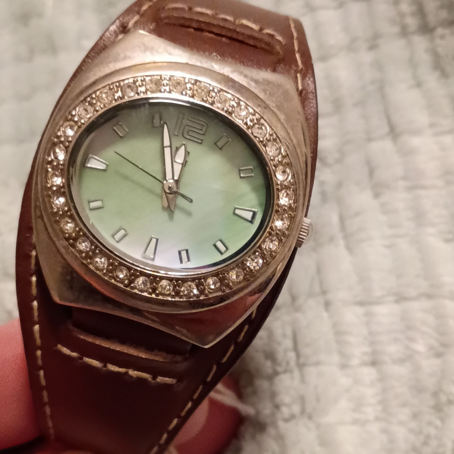 Round Analog Wristwatch, Green Dial Brown Leather Band Silver Case Baton Indexes