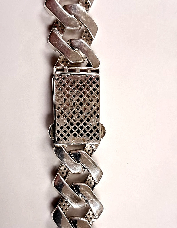 STERLING SILVER & MOISSANITE CUBAN LINK NECKLACE (22.5″ in) 148.83GR