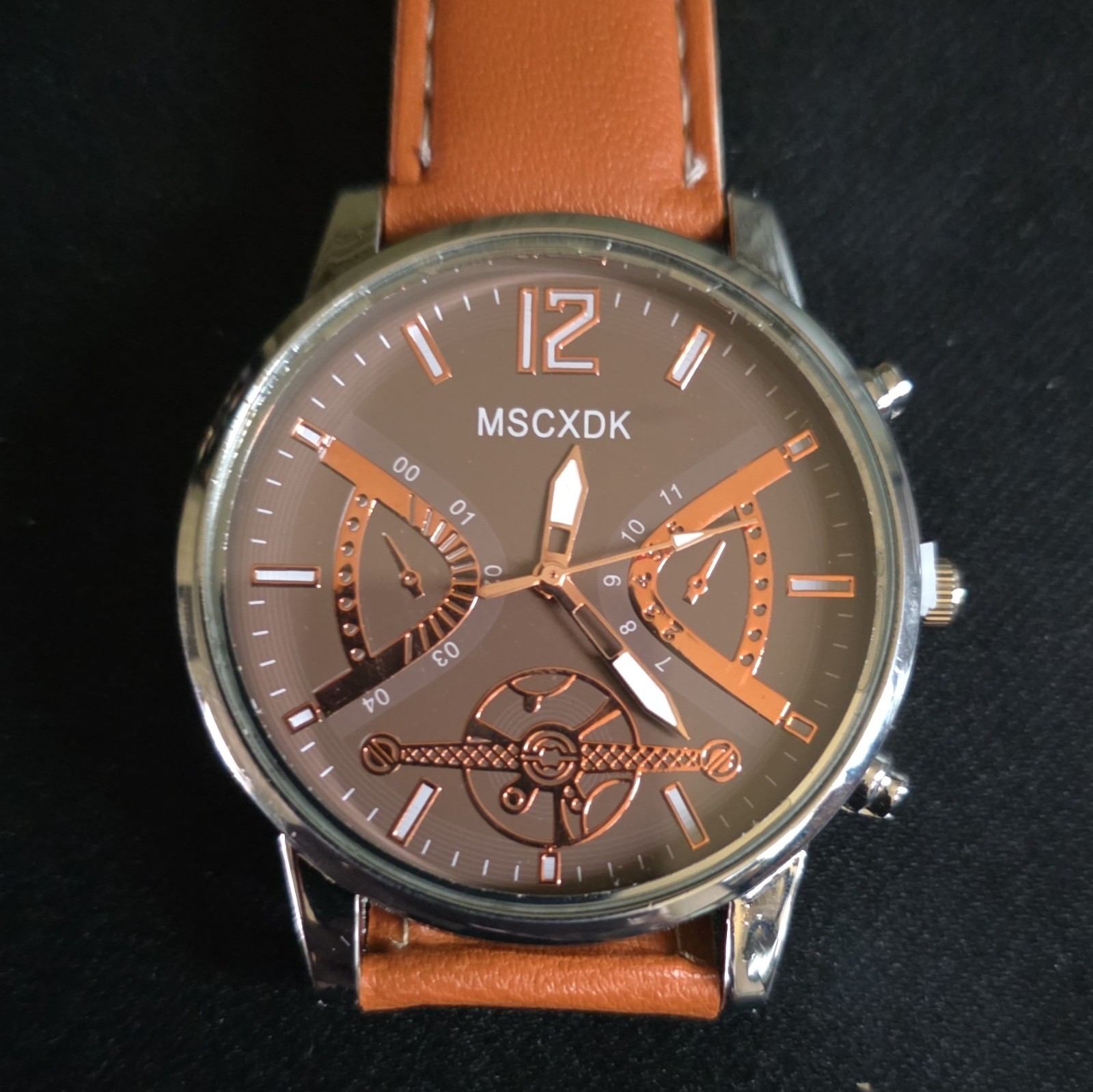 MSCXDK Analog Quartz Wristwatch 12-Hour Brown Dial, Brown Leather, Silver Case