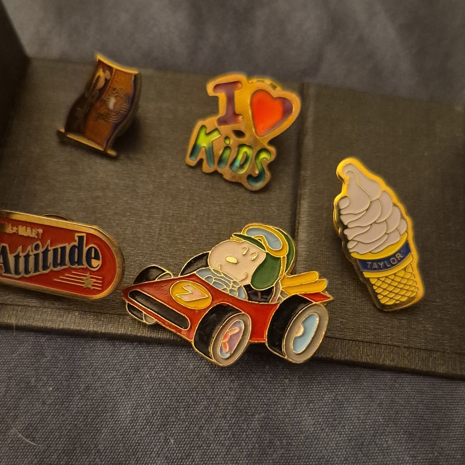 Vintage Lot Of Pins