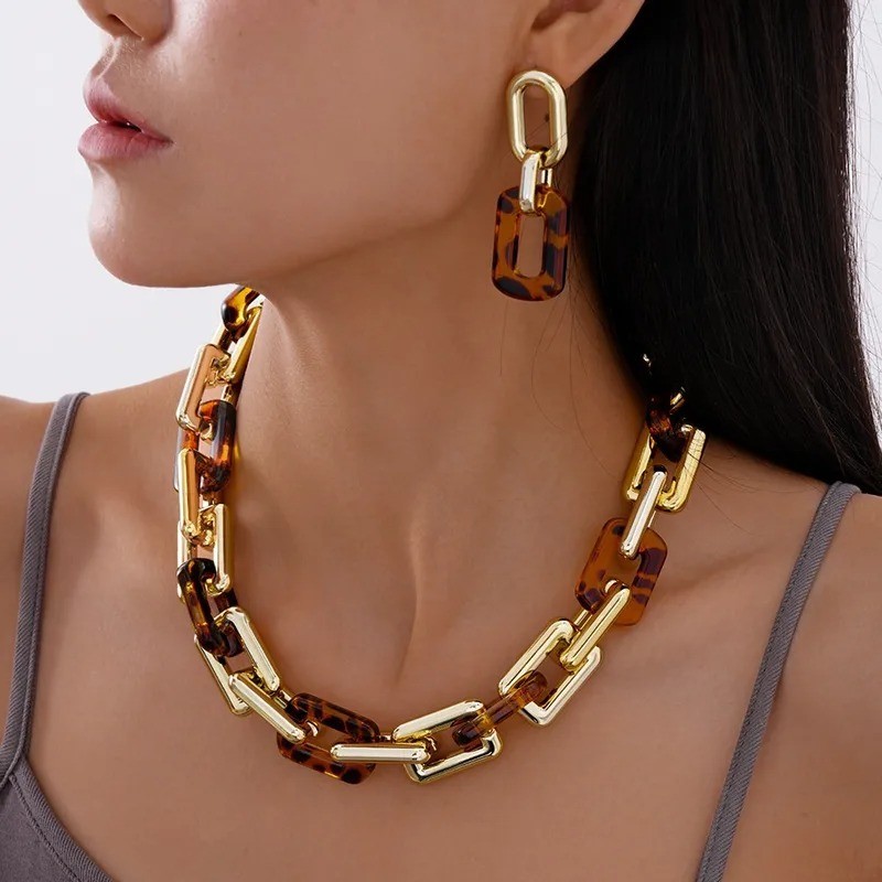Elegant Style Linked Chain Necklace Set Geometric Pattern Alloy Pendant Lobster