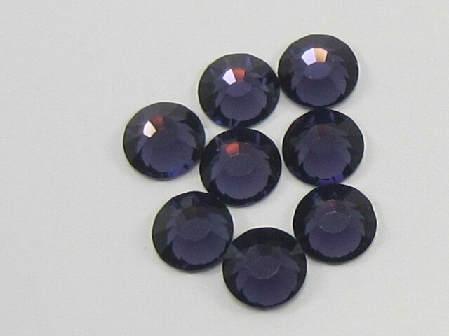 12ss DEEP TANZANITE (viva) FLATBACK PRECIOSA Rhinestones 1gr