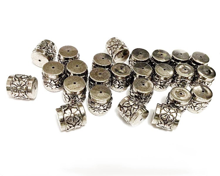 Silver Barrel Beads with daisy floral design good for Necklace & Bracelet