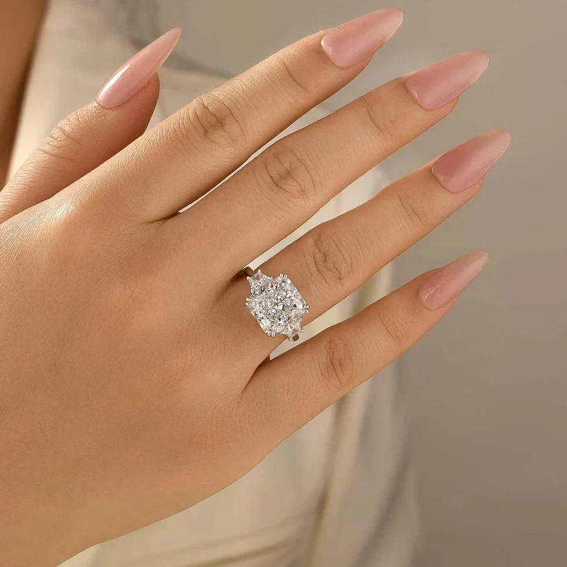 Radiant Cut Diamond Women Ring 6.50 Ct Lab Grown IGI E F VVS CVD 14k White Gold