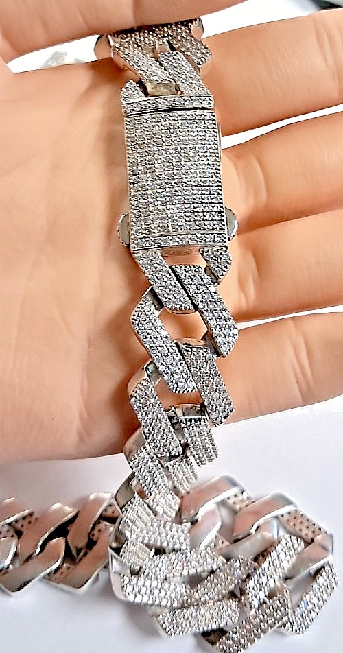 STERLING SILVER & MOISSANITE CUBAN LINK NECKLACE (22.5″ in) 148.83GR