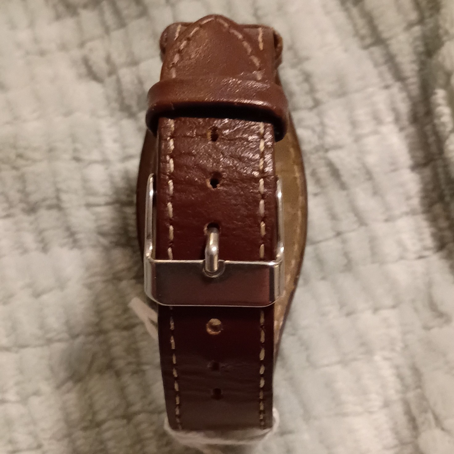 Round Analog Wristwatch, Green Dial Brown Leather Band Silver Case Baton Indexes