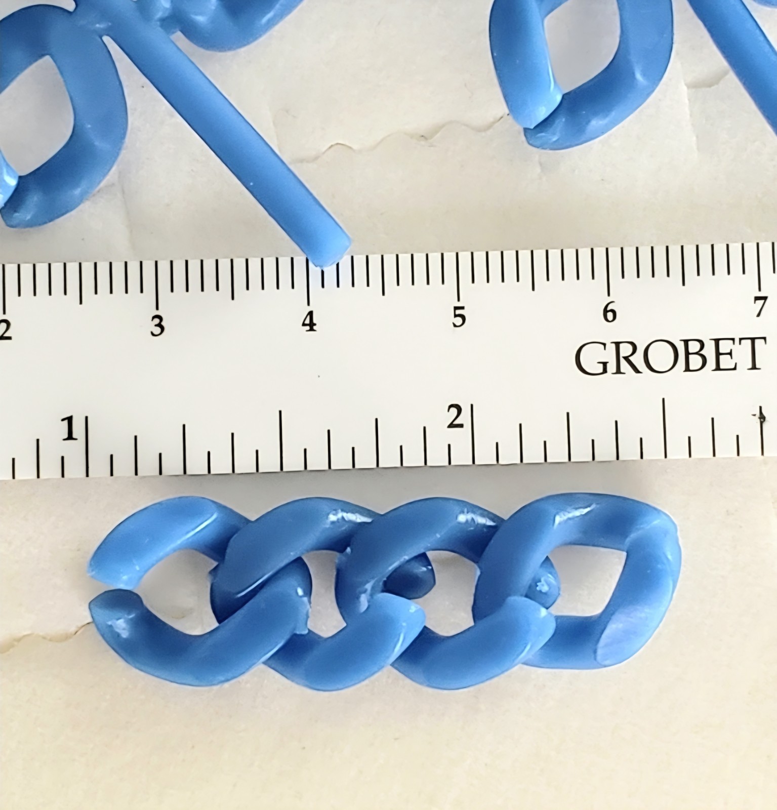 65 Heavy Open Curb Chain Links on Sprue, 12x15mm. Wax patterns for lost wax CH1