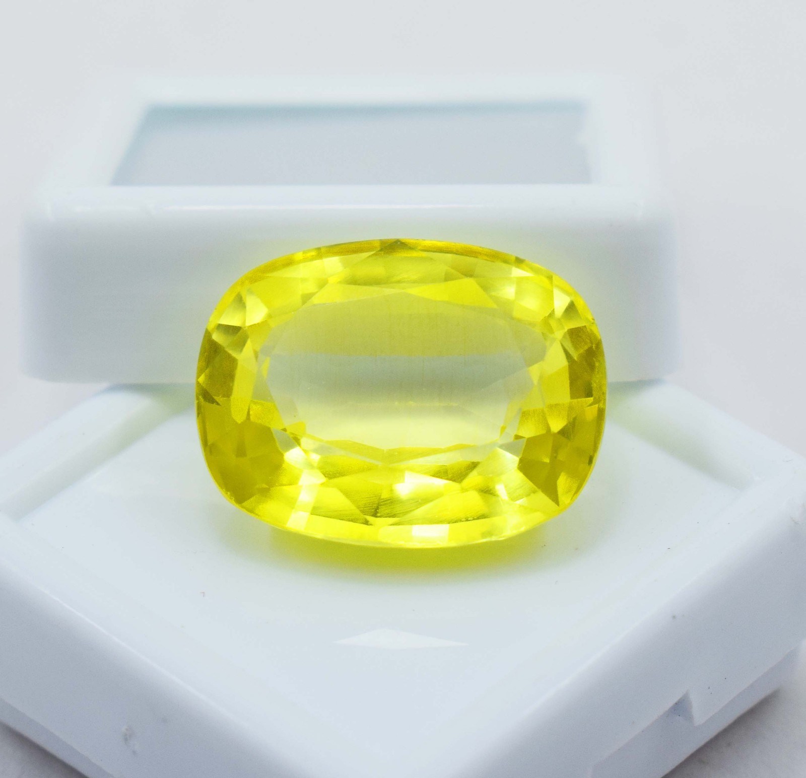 20ct Natural Sri Lanka Yellow Sapphire Oval Cut Loose Gemstone For Ring Jeweler