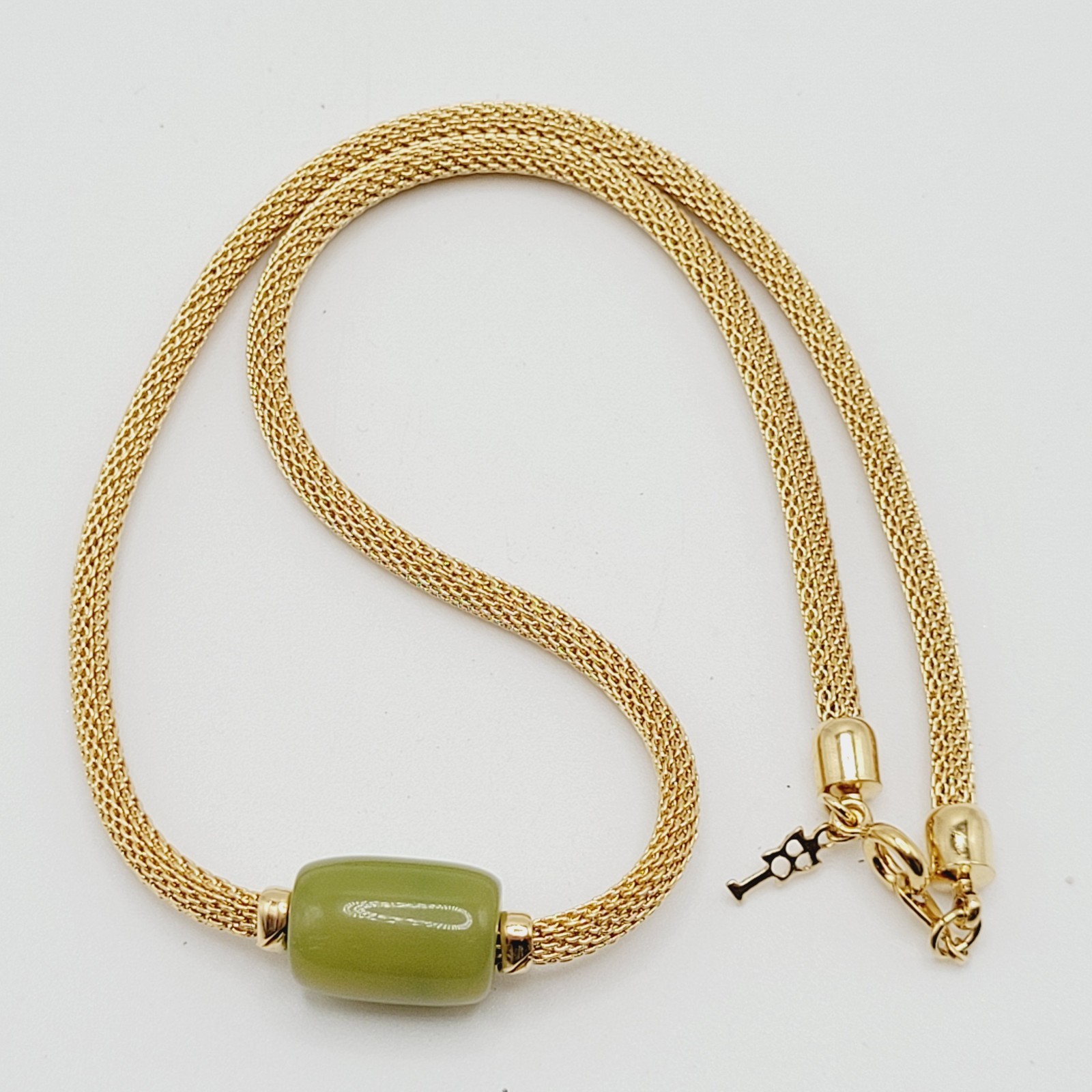 Crown Trifari Mesh Choker Necklace Lime Green Lucite Fixed Barrel Pendant 15 in