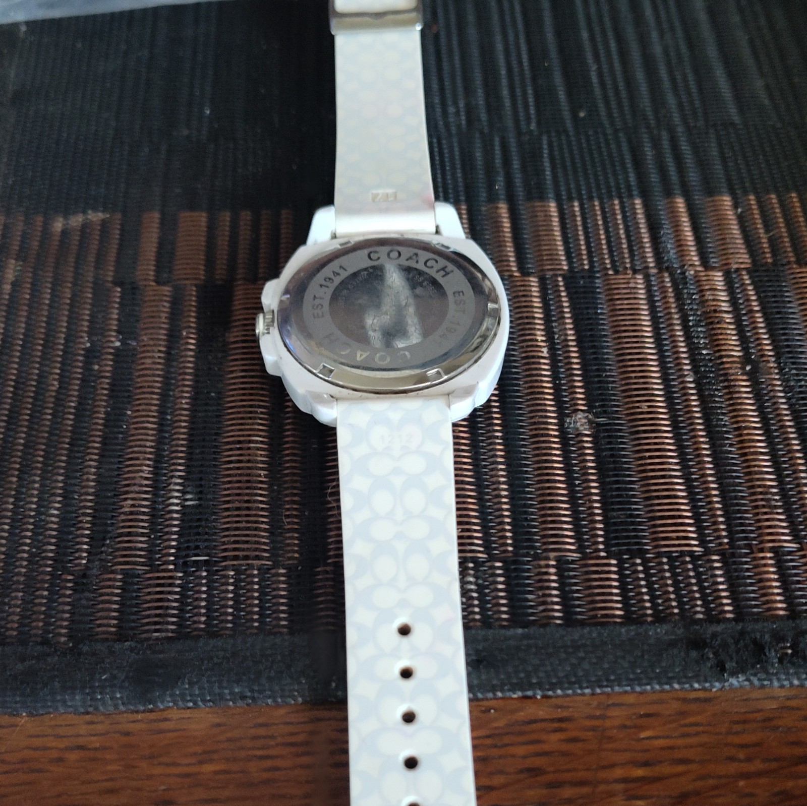 Coach Poppy Quartz Analog Wristwatch Pink Logo Dial White Rubber Strap w/ Box