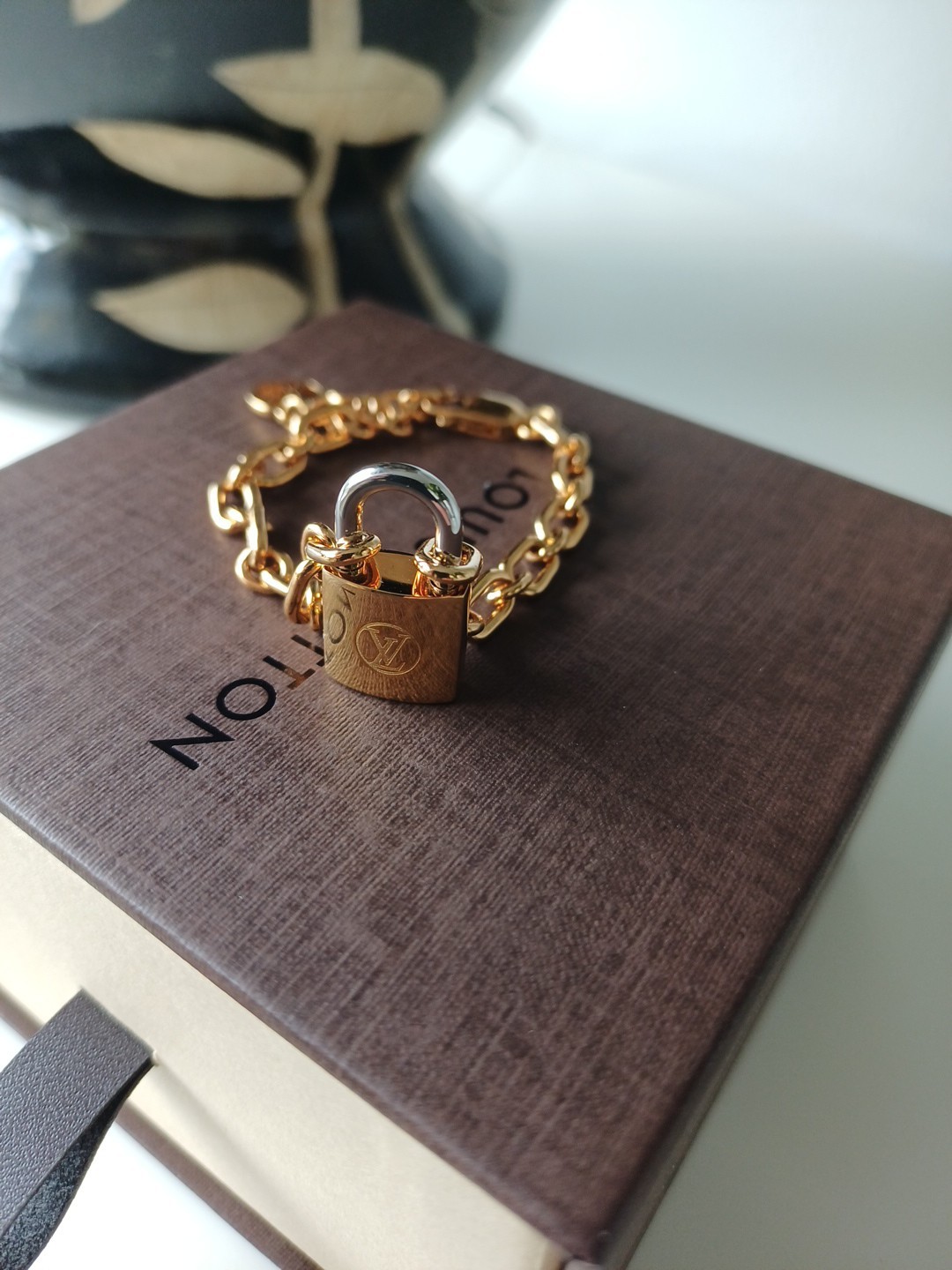 LOUIS VUITTON PADLOCK BRACELET 18CM, TWO TONE TONE – NEW-AUTHENTIC