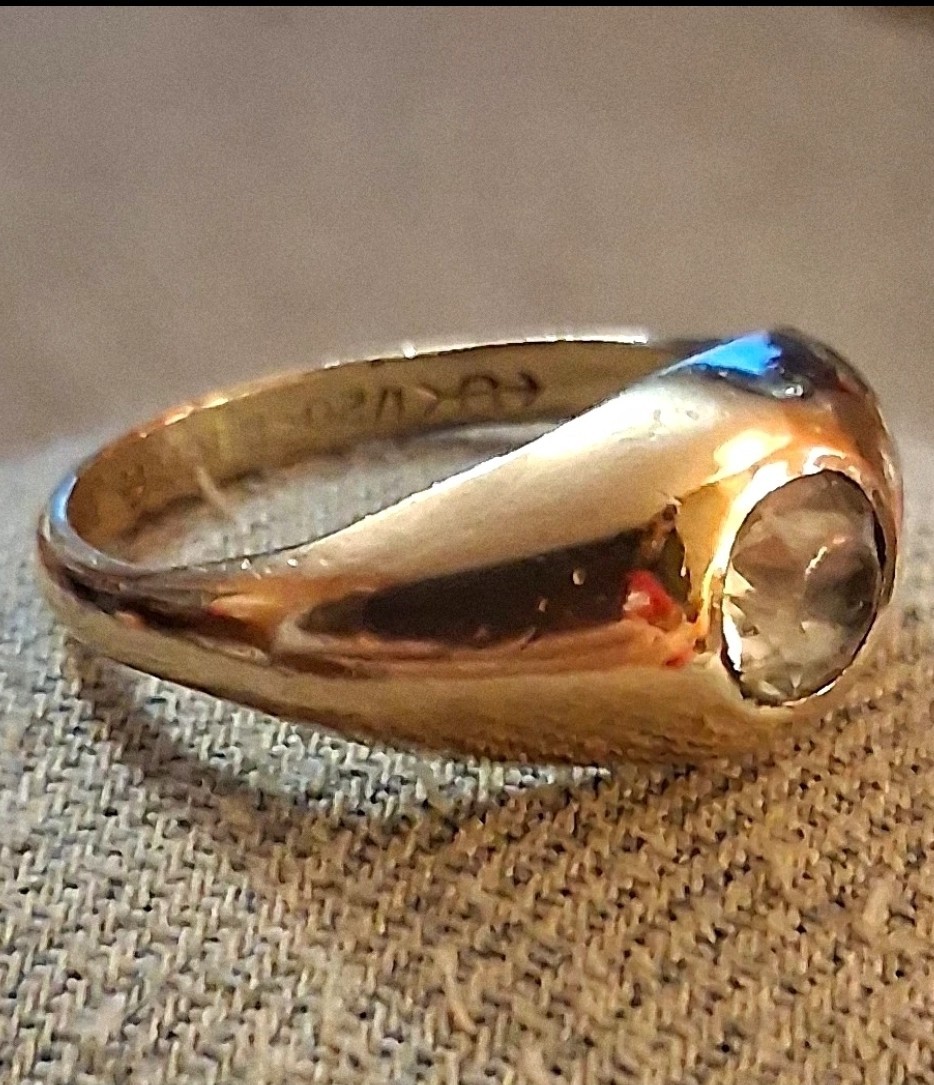 Uncas Manufacturing Co. 1/20th 12 Karat Gold filled Antique Ring