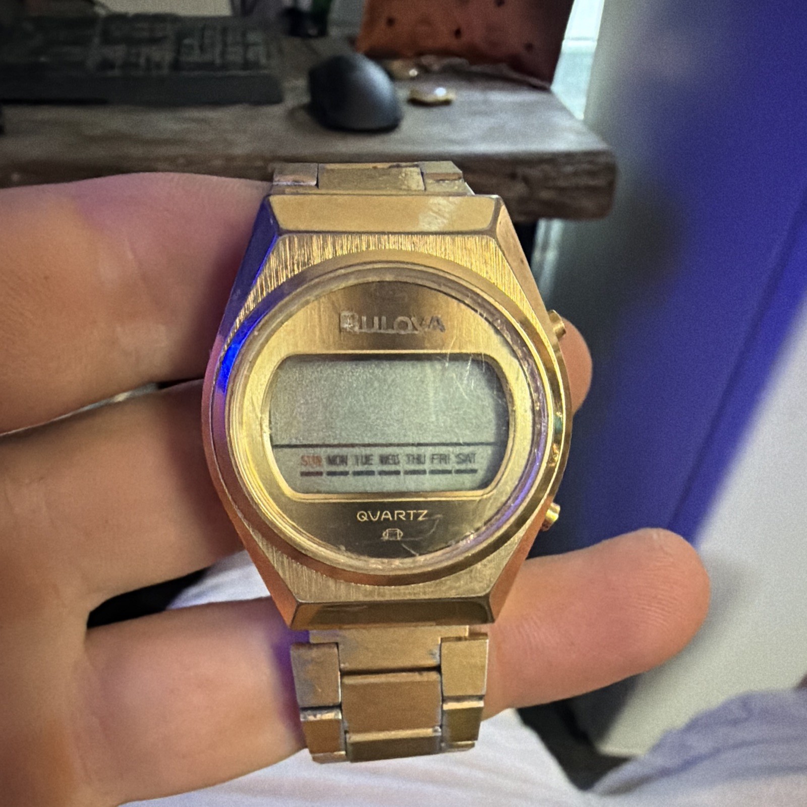 Bulova N7 Vintage Quartz Digital LCD Gold Tone Cushion Metal Bracelet Watch