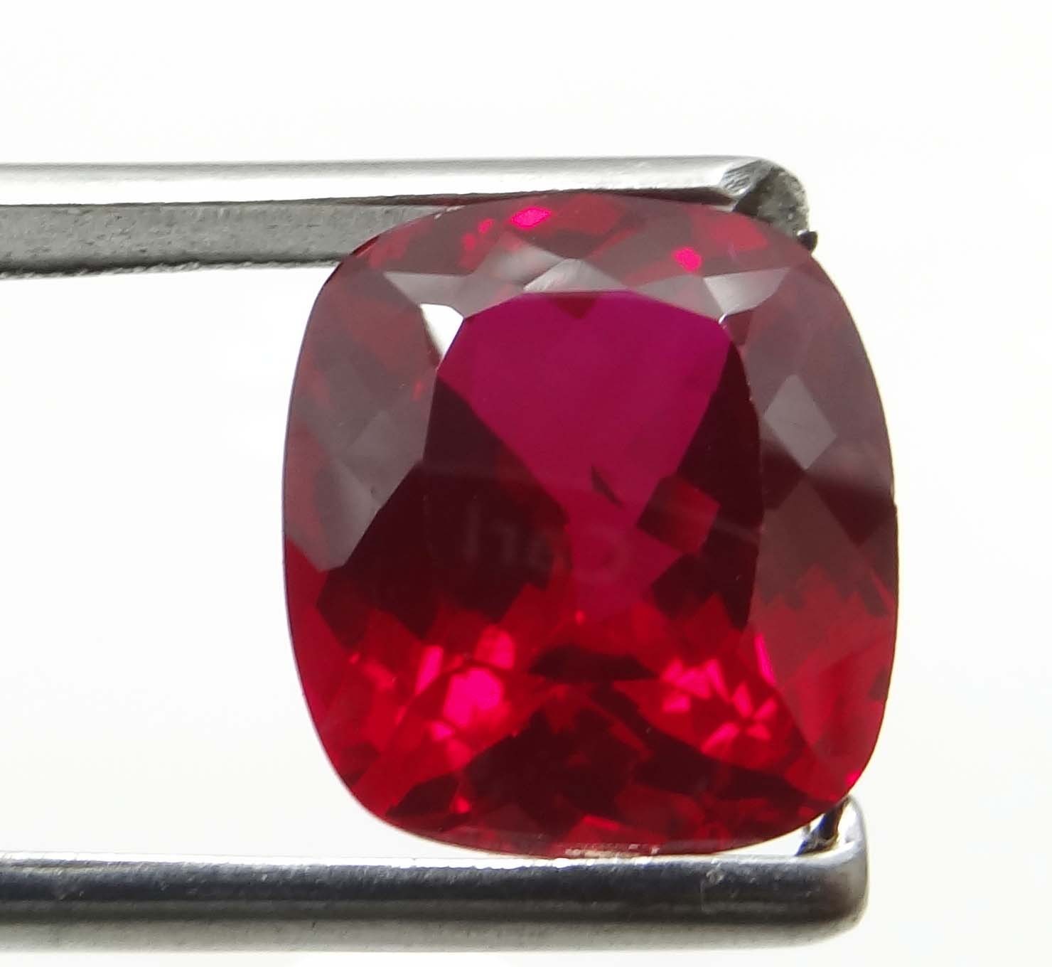 NATURAL 11.00 CTS PIGEON BLOOD RED RUBY Cushion GEMSTONE CERTIFIED