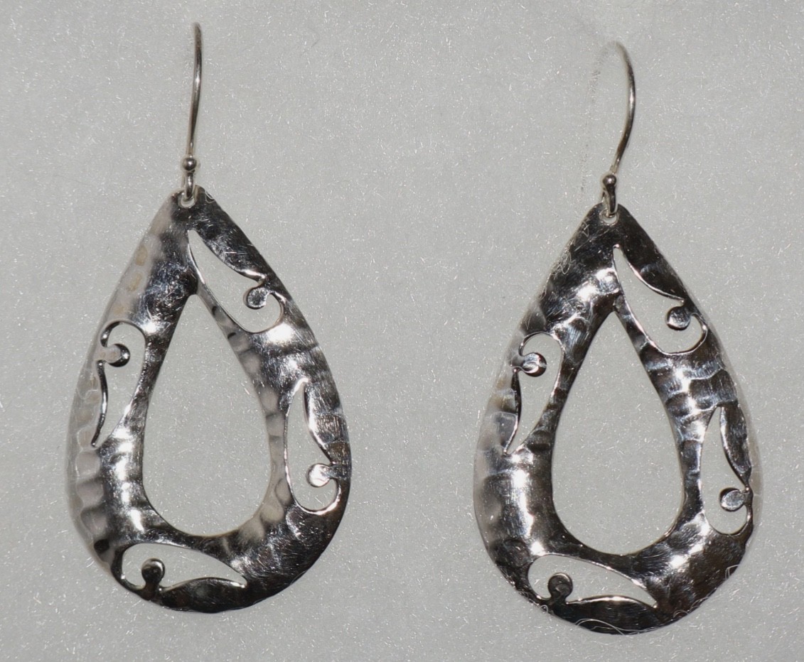 Silpada Sterling Silver Hammered Large Cut Out Teardrop Dangle Earrings W1910