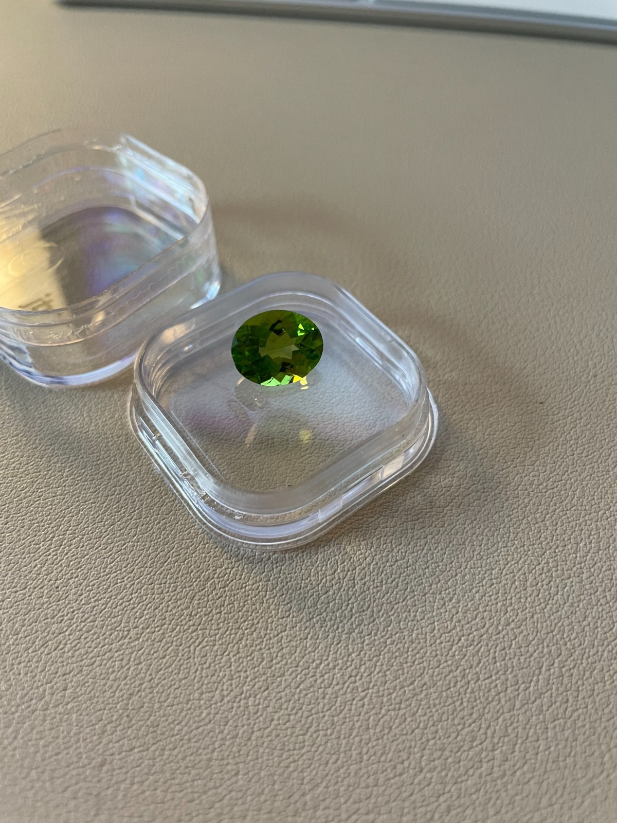 4.85ct Peridot 12x10mm Oval Natural Green Loose Gemstone China