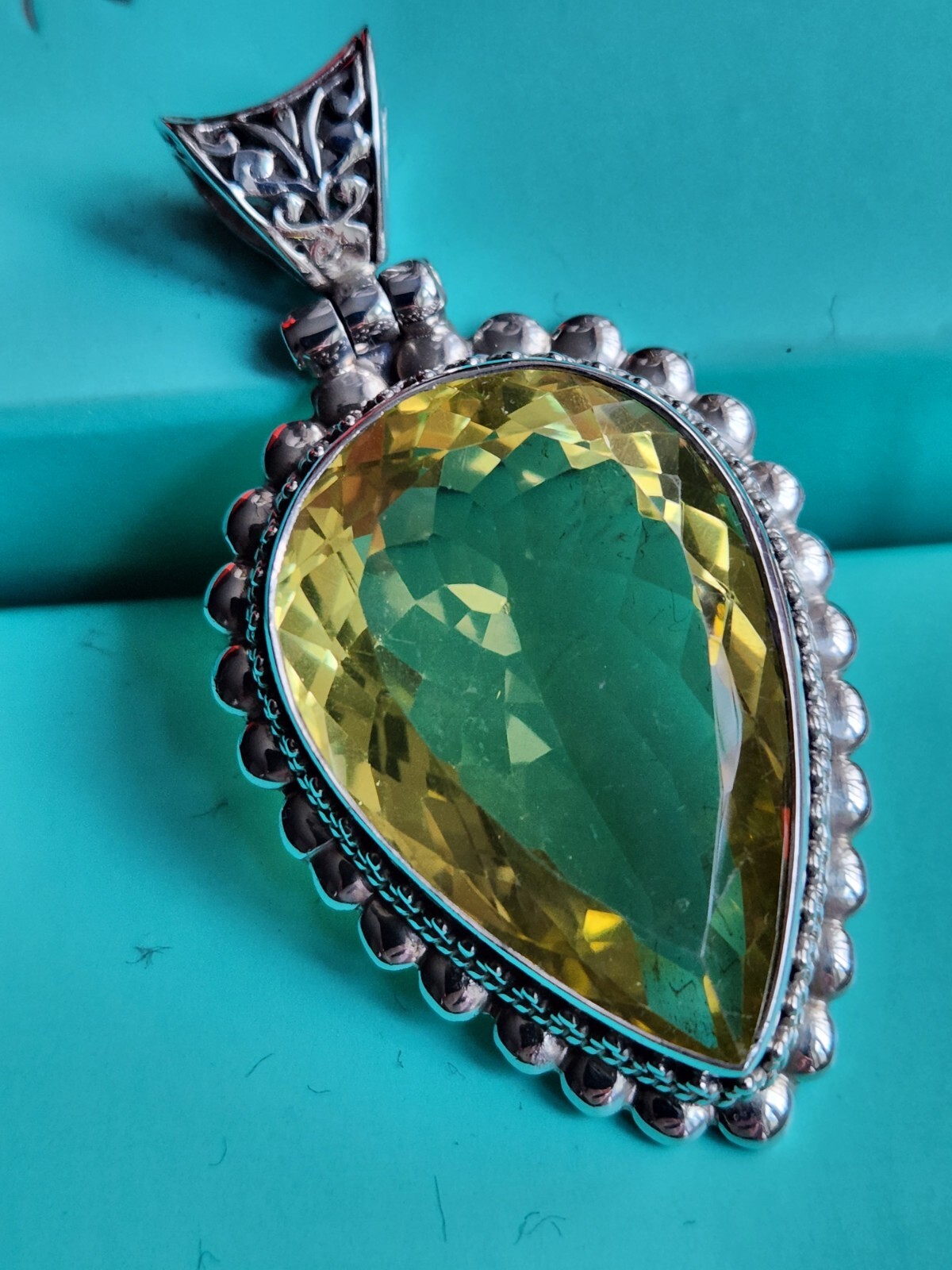 LARGE LEMON QUARTZ STERLING SILVER PENDANT, 28.5 GRAMS