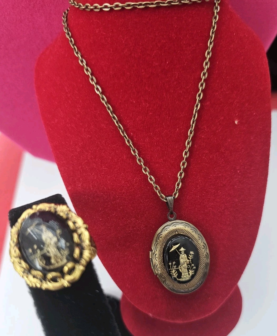 Japanse Geisha Asian Black Gold Tone oval Cab Ring Vintage Custom Pendant Set
