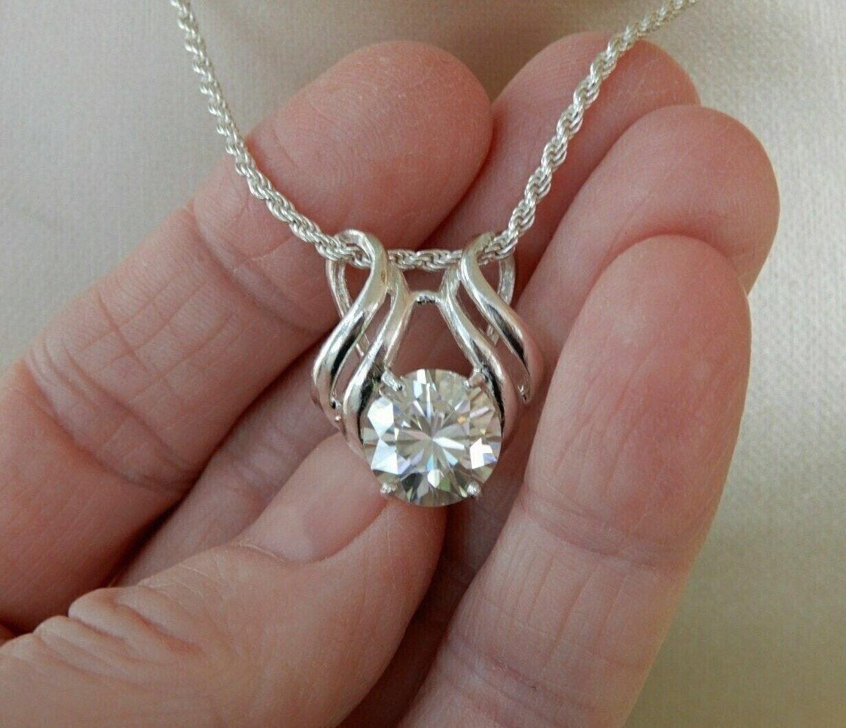 2Ct Round Cut Lab Created Diamond Women Pendant 14K White Gold Finish