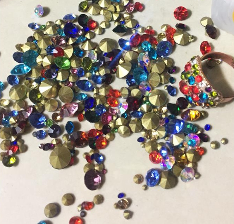 1440 pcs Mixed Color Round Pointed Back Crystal Glass Rhinestone Pick Size DIY