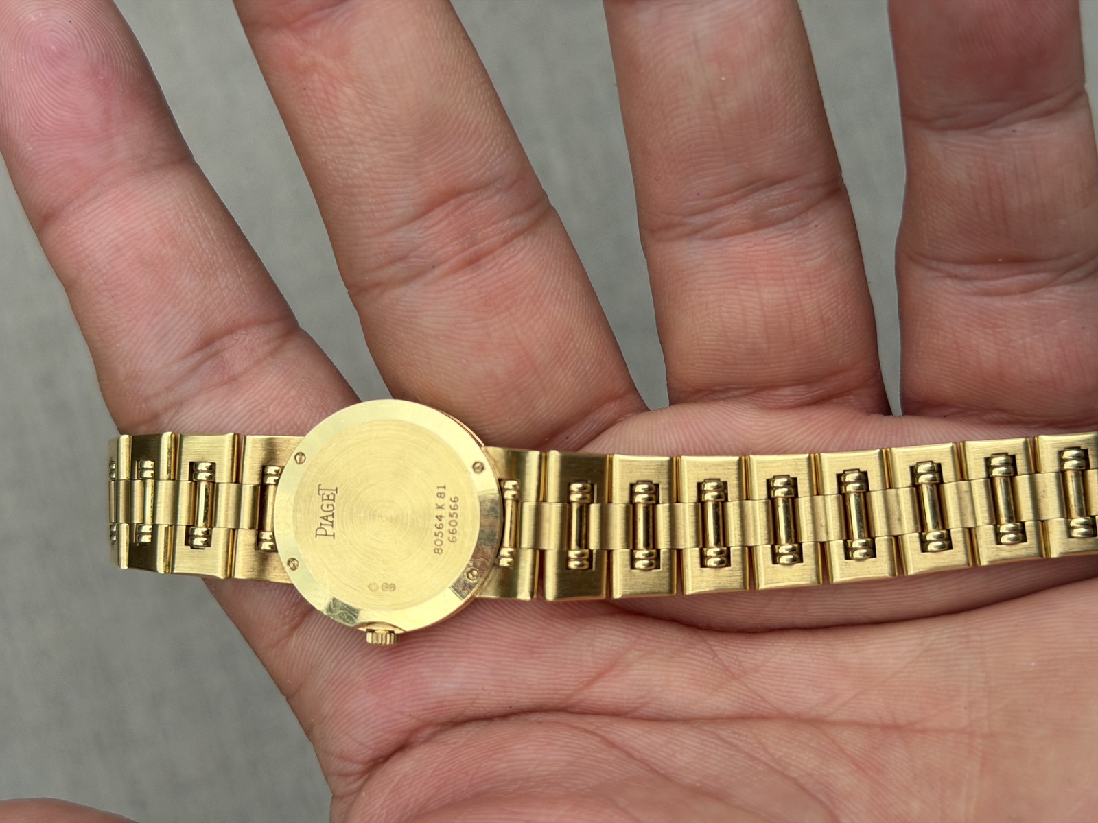 Piaget Dancer 80564 K 81 – 18k Gold, Quartz ladies watch