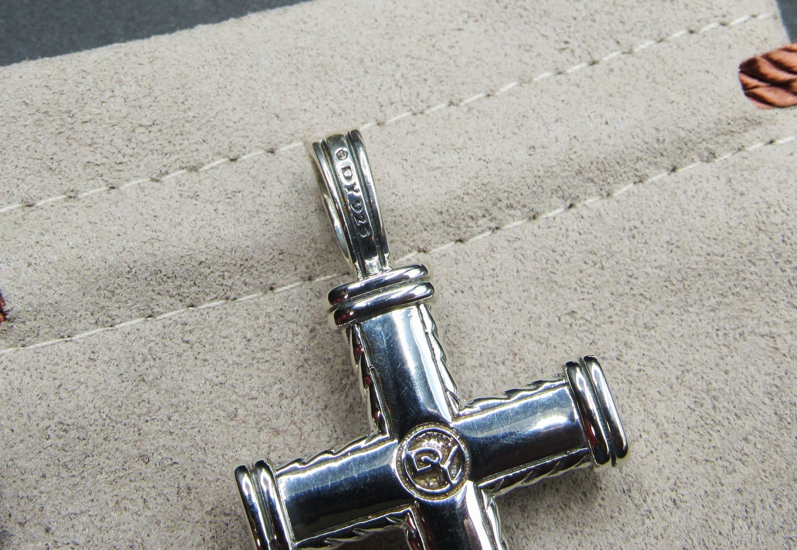 DAVID YURMAN CROSS CHEVRON PENDANT