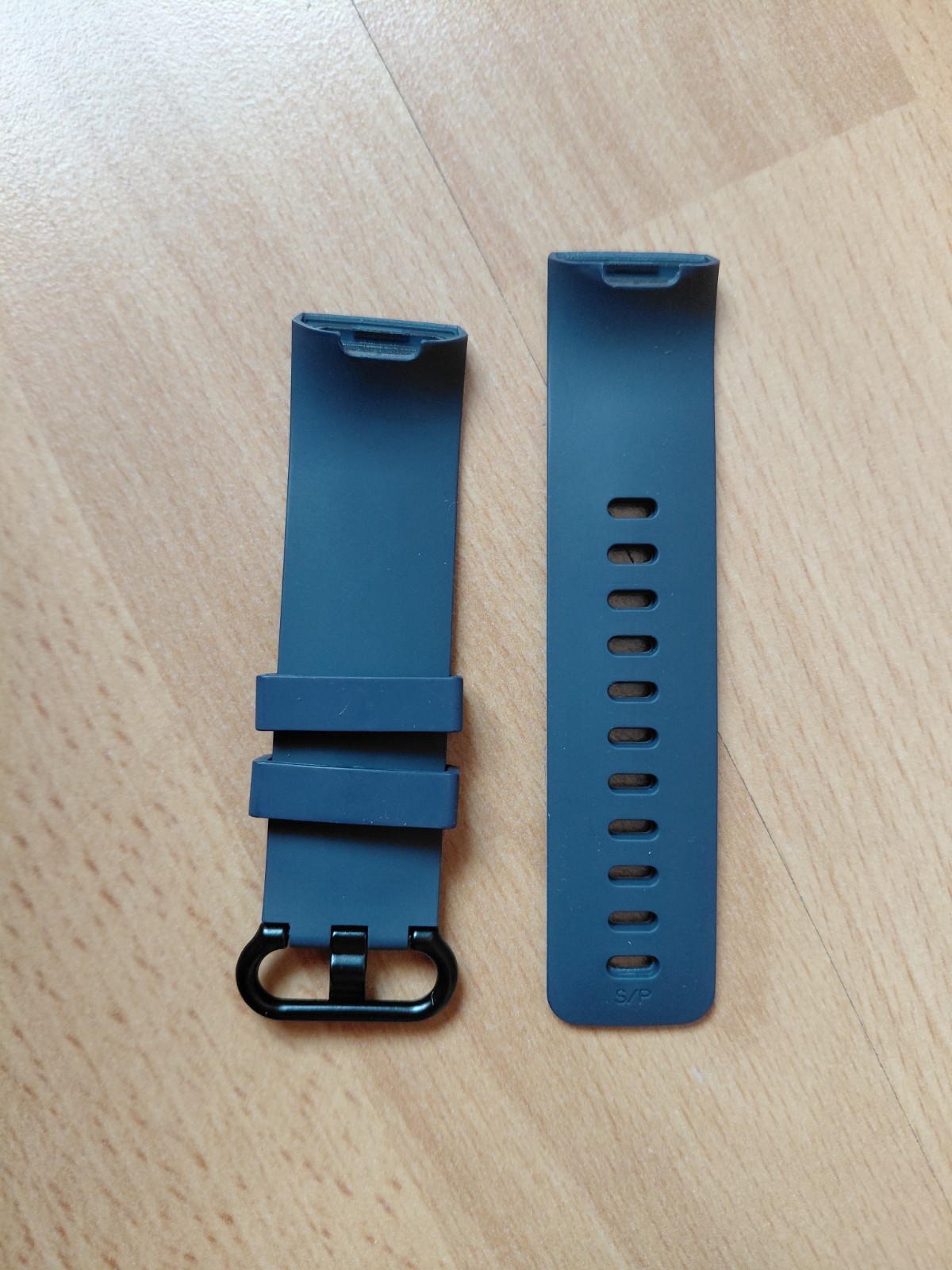 Fitbit Charge 3/4 Replacement Straps X 2 Black and Dark Blue – Size Small -BNWT.