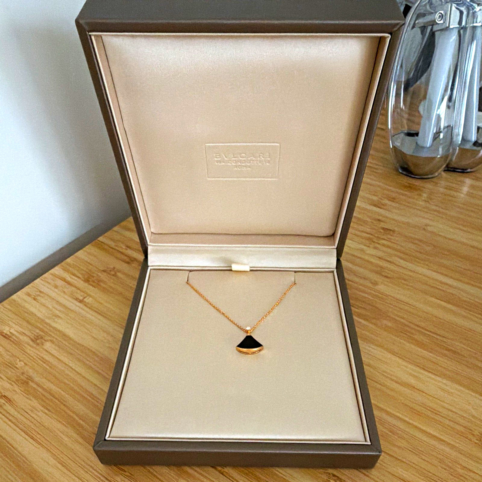 BVLGARI Divas’Rose Gold Black Onyx and brilliant-cut diamonds Necklace
