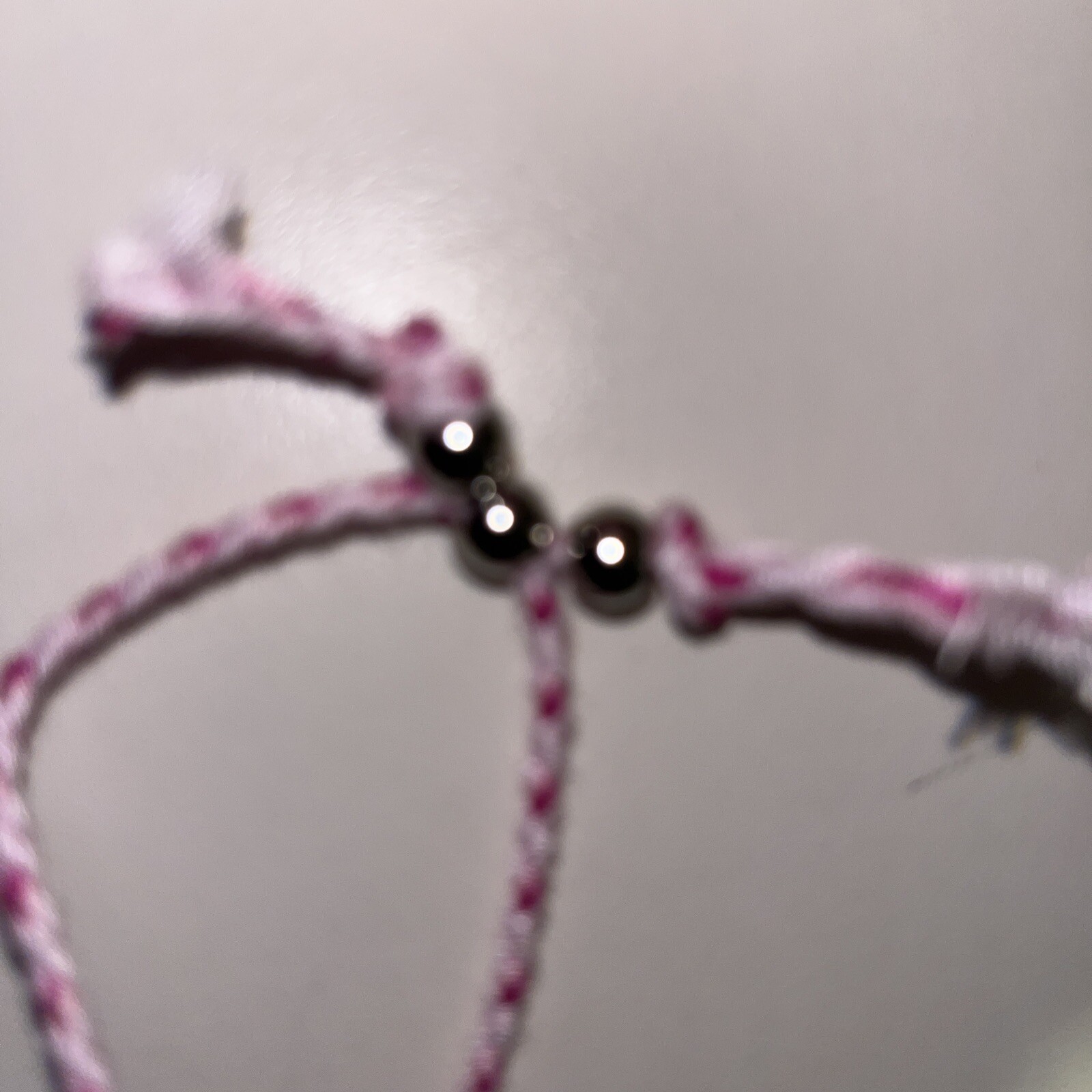 NEW BOHO BRAIDED THREAD FRIENDSHIP BRACELET ADJUSTABLE COLOR FUCHSIA WHITE PINK